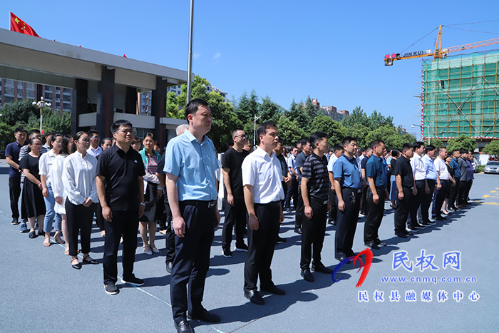 我縣領(lǐng)導(dǎo)捐款支援河南抗洪搶險(xiǎn)救災(zāi)工作 我縣領(lǐng)導(dǎo)捐款支援河南抗洪搶險(xiǎn)救災(zāi)工作