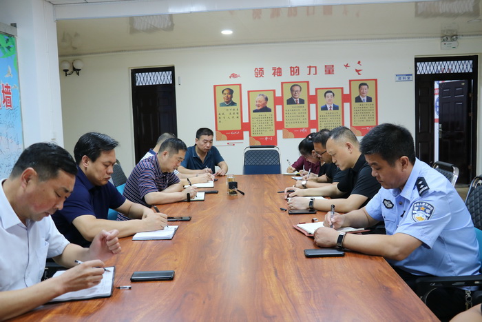 民權(quán)縣禁毒辦召開工作例會 民權(quán)縣禁毒辦召開工作例會