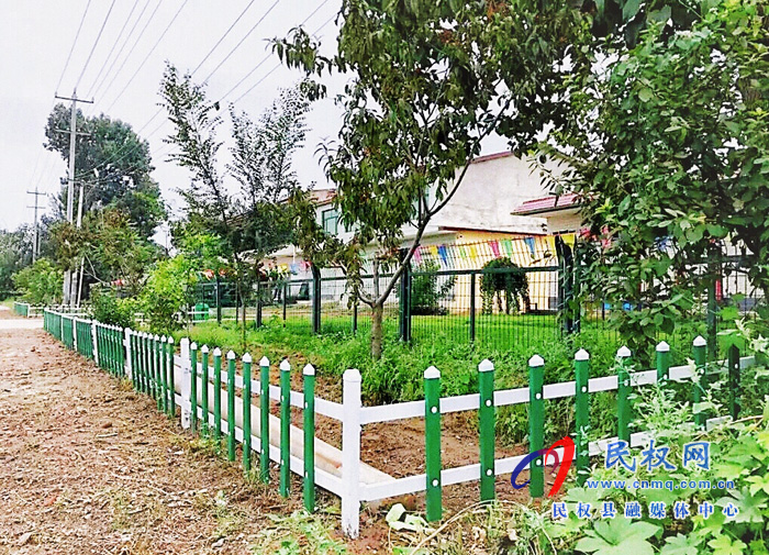 白云寺鎮(zhèn):小菜園美顏街景小廣場扮靚生活 白云寺鎮(zhèn):小菜園美顏街景小廣場扮靚生活