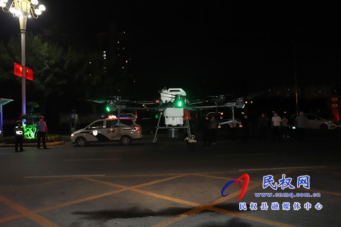 副縣長(zhǎng)朱琳督導(dǎo)“全城消殺防疫”行動(dòng) 副縣長(zhǎng)朱琳督導(dǎo)“全城消殺防疫”行動(dòng)