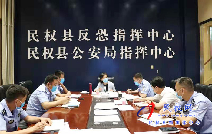 縣委副書記、縣長(zhǎng)候選人王靜嫻調(diào)研督導(dǎo)疫情防控工作