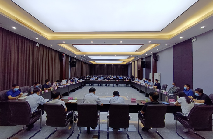 縣委書記張團結(jié)主持召開全縣疫情防控工作調(diào)度會 縣委書記張團結(jié)主持召開全縣疫情防控工作調(diào)度會