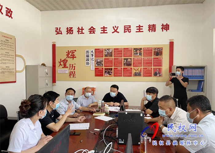 縣委常委、宣傳部長屠志遠(yuǎn)到莊子鎮(zhèn)督導(dǎo)檢查疫情防控各項(xiàng)工作落實(shí)情況
