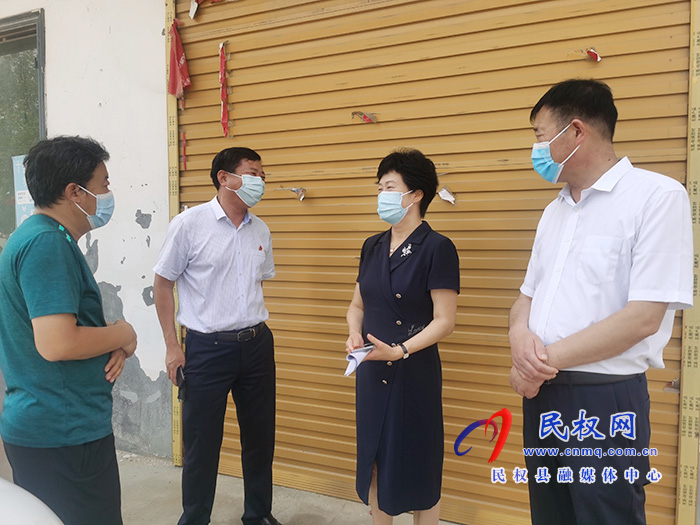 縣人大常委會(huì)主任周燕到老顏集鄉(xiāng)督導(dǎo)核酸檢測和疫苗接種工作 縣人大常委會(huì)主任周燕到老顏集鄉(xiāng)督導(dǎo)核酸檢測和疫苗接種工作