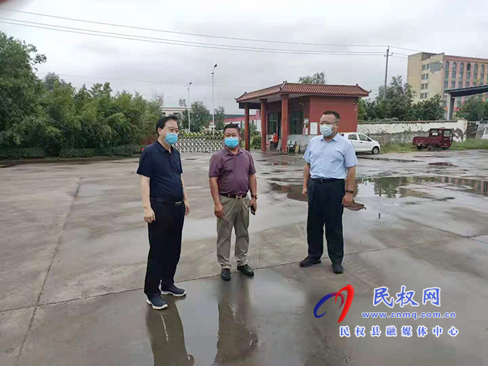 縣委常委、統(tǒng)戰(zhàn)部長趙通深入企業(yè)檢查指導疫情防控和防汛工作