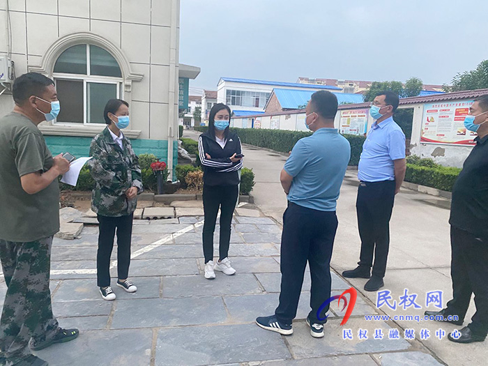 副縣長朱琳帶隊到伯黨鄉(xiāng)衛(wèi)生院督導檢查 副縣長朱琳帶隊到伯黨鄉(xiāng)衛(wèi)生院督導檢查