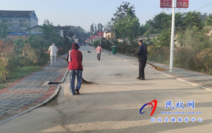 孫六鎮(zhèn):全面啟動人居環(huán)境整治工作 孫六鎮(zhèn):全面啟動人居環(huán)境整治工作