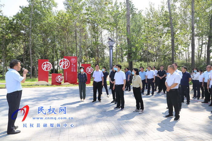 我縣開展2021年上半年鄉(xiāng)鎮(zhèn)(街道)重點工作巡查觀摩活動 我縣開展2021年上半年鄉(xiāng)鎮(zhèn)(街道)重點工作巡查觀摩活動