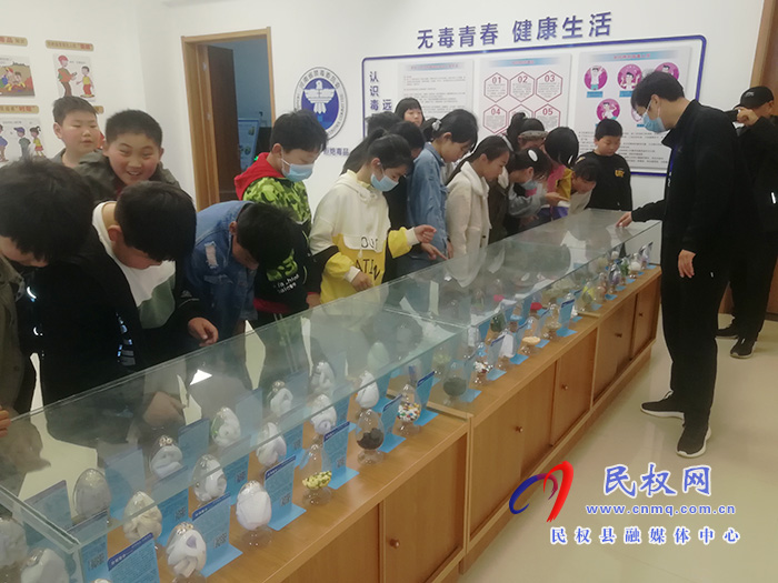 縣民族學(xué)校建立禁毒教育基地 縣民族學(xué)校建立禁毒教育基地