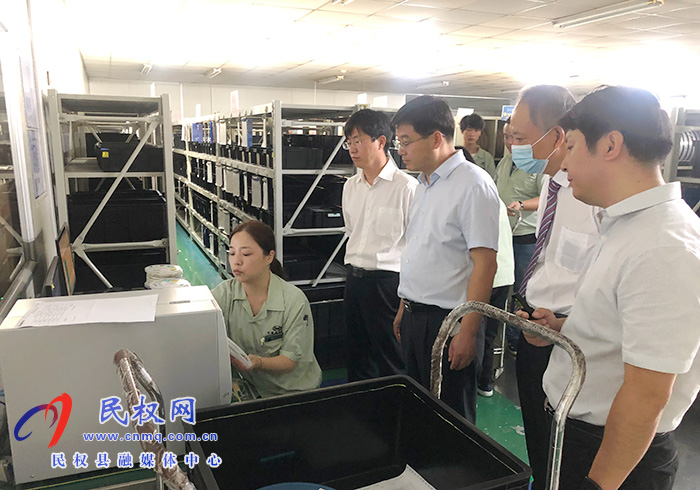縣委書記張團(tuán)結(jié)到江蘇省無錫市開展招商活動