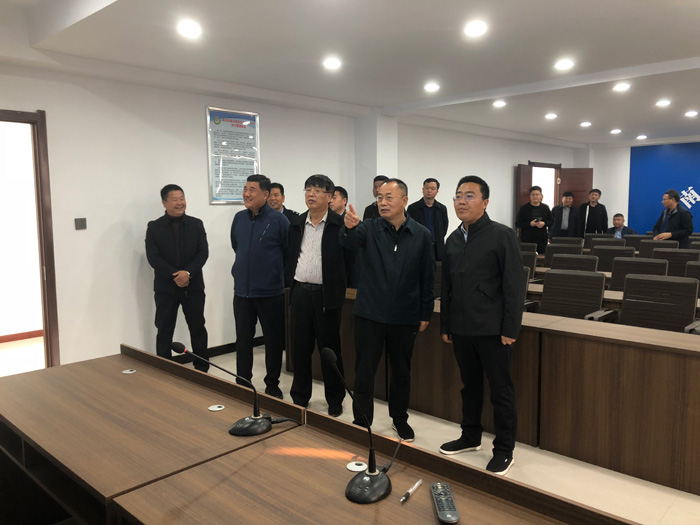 縣政協(xié)主席周明河到南華街道辦事處調(diào)研指導(dǎo)禁毒、信訪穩(wěn)定和文明城創(chuàng)建工作