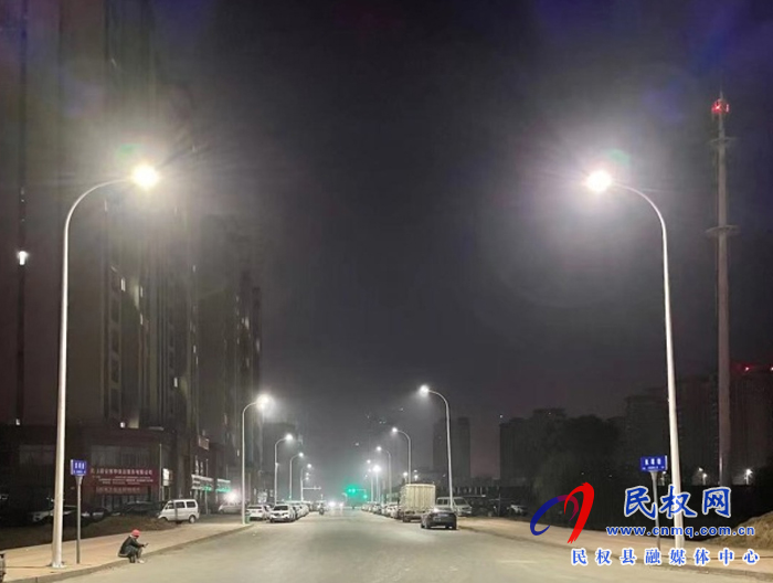 城管局路燈管理所：美化亮化城區(qū)環(huán)境 迎雙城創(chuàng)建及冷博會(huì)召開