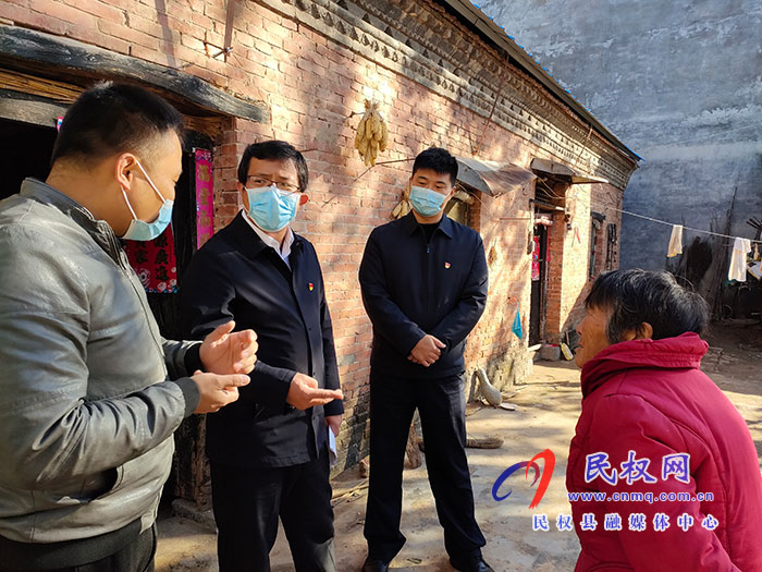 縣委常委、統(tǒng)戰(zhàn)部長(zhǎng)李君到花園鄉(xiāng)督導(dǎo)鞏固脫貧攻堅(jiān)成果后評(píng)估工作