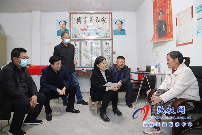 縣委副書(shū)記、縣長(zhǎng)王靜嫻督導(dǎo)檢查鞏固脫貧攻堅(jiān)成果后評(píng)估工作