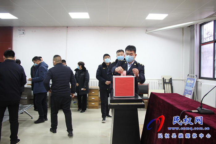 縣城市管理局：積極開展“送溫暖 獻(xiàn)愛心”捐款活動(dòng)
