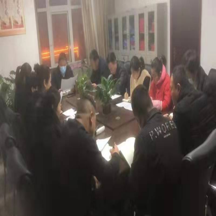 縣殘聯(lián)組織開展周一“干部夜學(xué)”活動