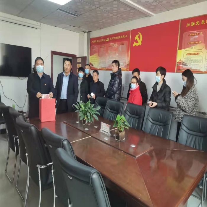 縣殘聯(lián)開展“送溫暖獻(xiàn)愛心”捐款活動