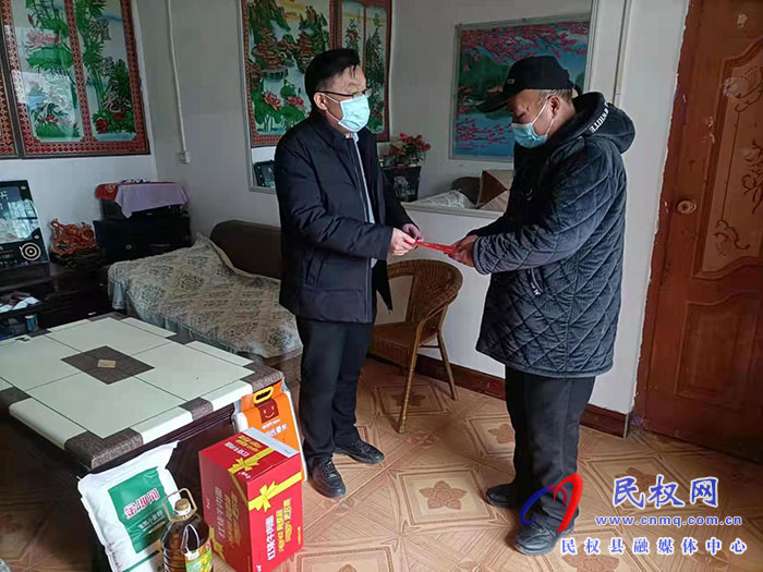 縣委常委、宣傳部長(zhǎng)、副縣長(zhǎng)畢道喜走訪慰問(wèn)老黨員、困難黨員和“春蕾女童”