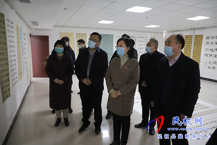縣委副書記、縣長王靜嫻調(diào)研指導文聯(lián)工作
