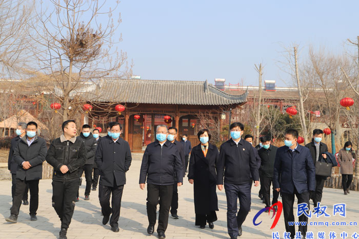 市委書記李國勝蒞民調(diào)研文化產(chǎn)業(yè)發(fā)展和慰問駐村工作隊員