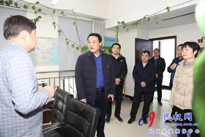 新年上班第一天：縣委常委、組織部長(zhǎng)王義彬看望慰問組工干部