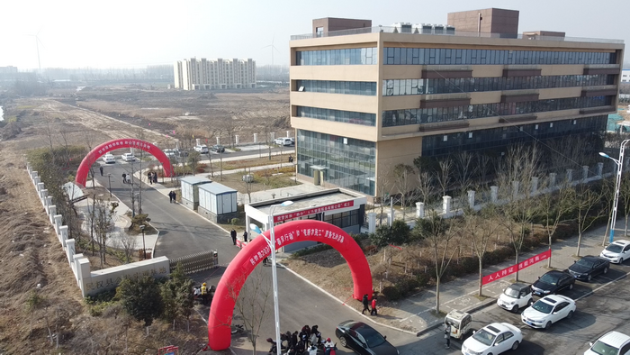 我縣舉行2022年首場“春風行動”現(xiàn)場招聘會 1500多個崗位供選擇