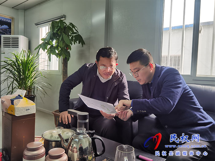 縣委常委、統(tǒng)戰(zhàn)部長(zhǎng)李君開(kāi)展“企業(yè)服務(wù)日”活動(dòng)