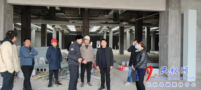 民權(quán)縣政務(wù)服務(wù)和大數(shù)據(jù)管理局局長(zhǎng)王景新調(diào)研“市民之家”建設(shè)工作
