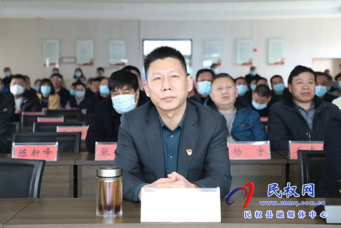 民權(quán)縣紀(jì)委監(jiān)委組織觀看愛(ài)國(guó)主義教育影片《戰(zhàn)狼2》