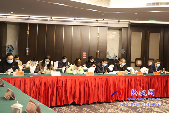 民權(quán)縣代表團認真審議討論市政府工作報告等報告