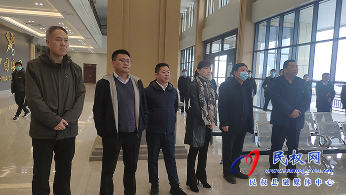 鄭州新絲路國際港務(wù)投資有限公司董事長劉杰一行到民考察