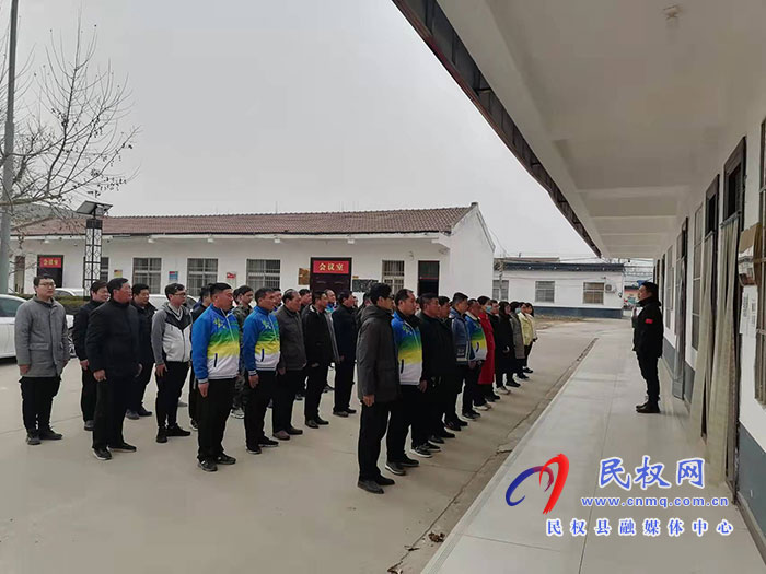 人和鎮(zhèn)開(kāi)展戶外拓展訓(xùn)練加強(qiáng)干部能力作風(fēng)建設(shè)