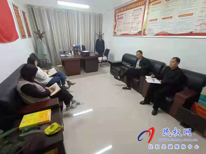 計(jì)生協(xié)組織全體黨員干部  開展“干部夜學(xué)”