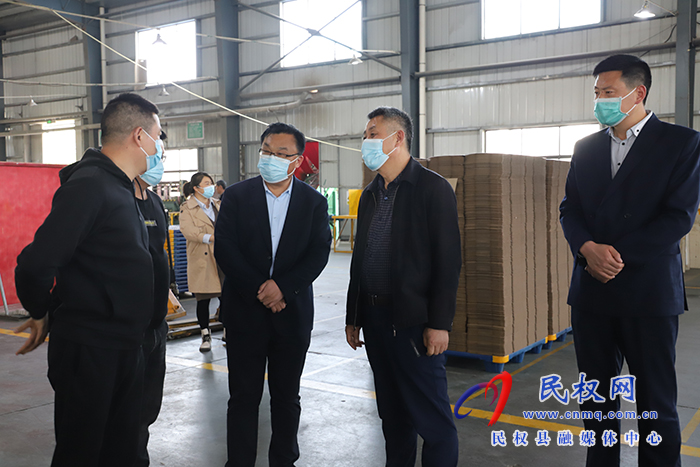 市委宣傳部副部長(zhǎng)劉道明蒞民調(diào)研全民閱讀和“掃黃打非”工作