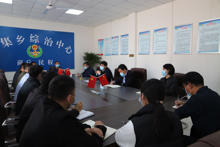 縣委書記張團(tuán)結(jié)調(diào)研疫情防控工作