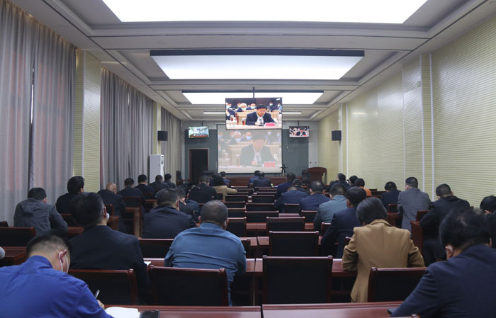 我縣組織收聽收看全市疫情防控教育專班第一次視頻調(diào)度會(huì)議