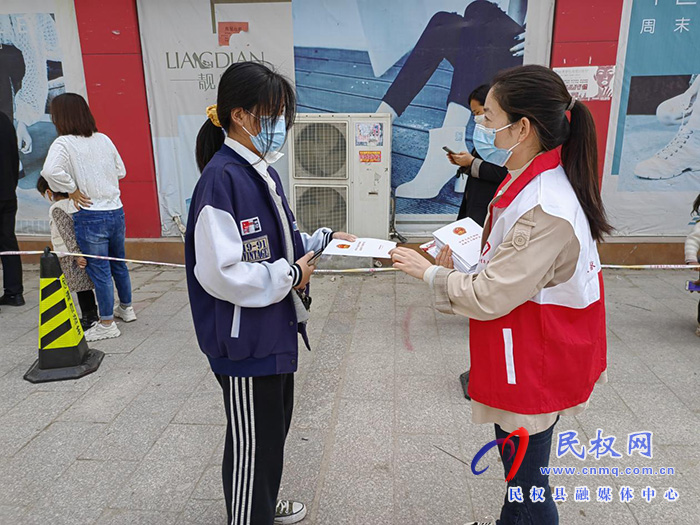 團縣委開展掃黃打非宣傳和防疫知識宣傳等志愿服務活動