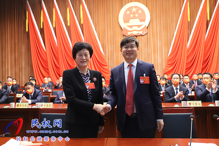 民權(quán)縣第十六屆人民代表大會第一次會議舉行第三次全體會議