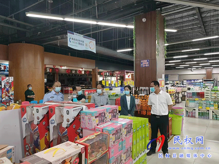 縣總工會主席瞿志君到白云寺鎮(zhèn)督導疫情防控工作