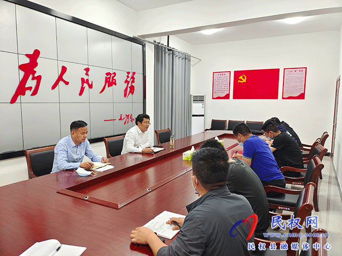 南華街道辦事處：貫徹張團(tuán)結(jié)書(shū)記在城市社區(qū)管理工作座談會(huì)上的講話精神