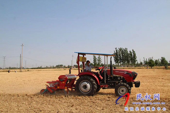 民權(quán)縣花園鄉(xiāng)：夏收夏種正忙時