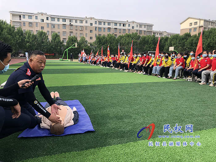 2022年民權(quán)縣教體系統(tǒng)防汛減災(zāi)應(yīng)急演練活動(dòng)舉行