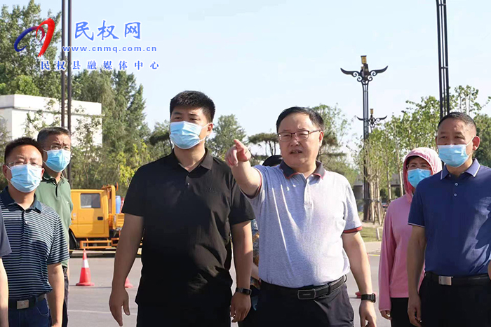 縣委副書記栗團結督導民睢路綜合整治工作