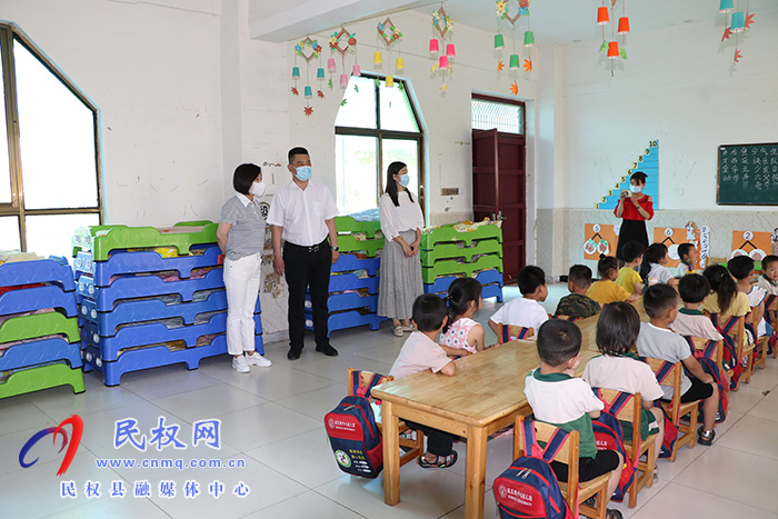 民權縣學前教育集團總園深入王橋分園和程莊分園開展實地指導工作