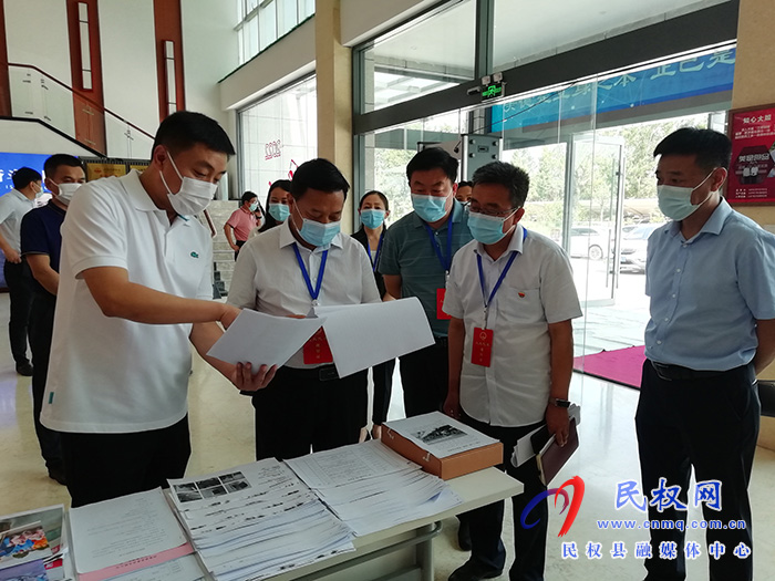 縣人大常委會黨組副書記石克林調(diào)研“三零”創(chuàng)建工作