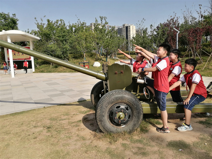 追尋歷史記憶  傳承紅色基因 ——民權縣第三小學八一公園紅色足跡尋訪記