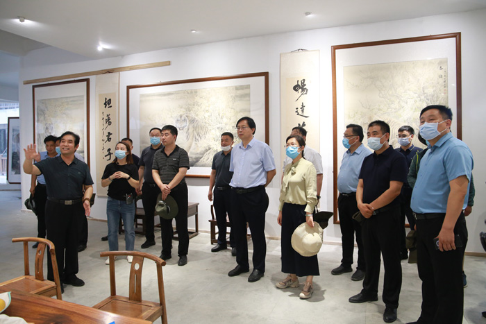 “鄉(xiāng)村振興看河南”中央省市主流網媒走進民權采風