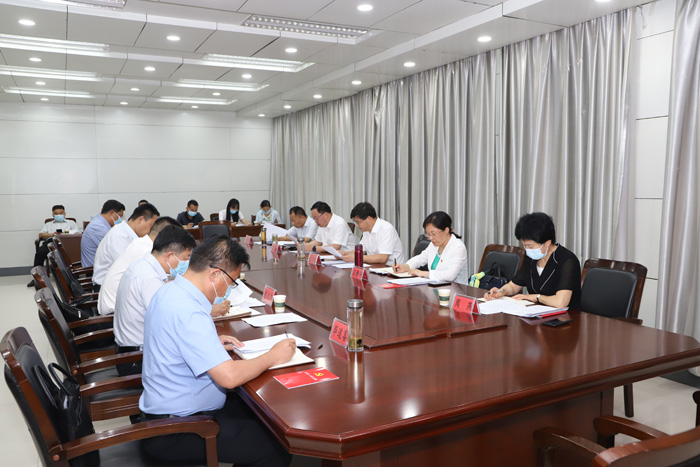 縣委書記張團結(jié)主持召開中共民權(quán)縣第十三屆委員會常務(wù)委員會第28次會議