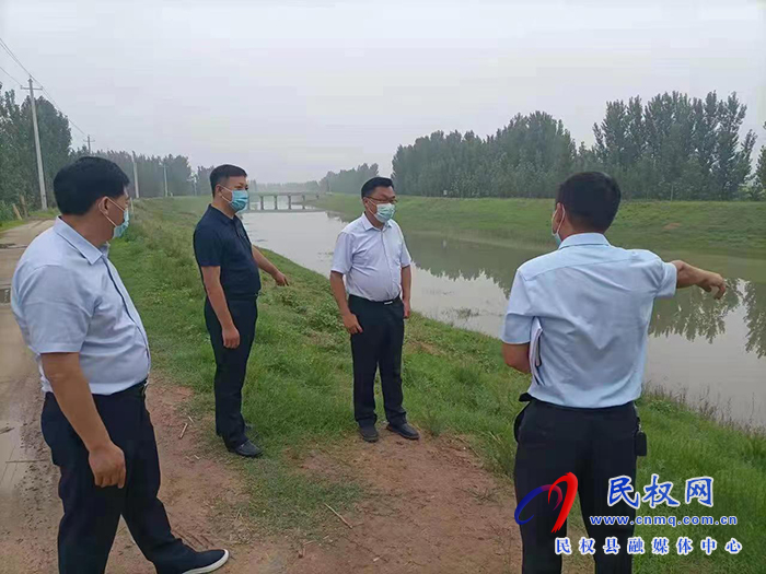縣委常委、宣傳部長、副縣長畢道喜督查教育系統(tǒng)暑期防溺水工作