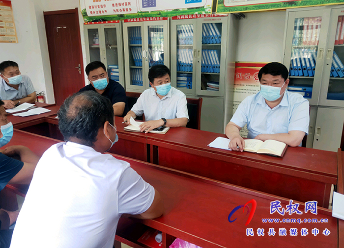 縣委常委、政法委書記陳鴻志到程莊鎮(zhèn)調(diào)研軟弱渙散黨組織整頓、“三零”創(chuàng)建、“五星支部”創(chuàng)建工作